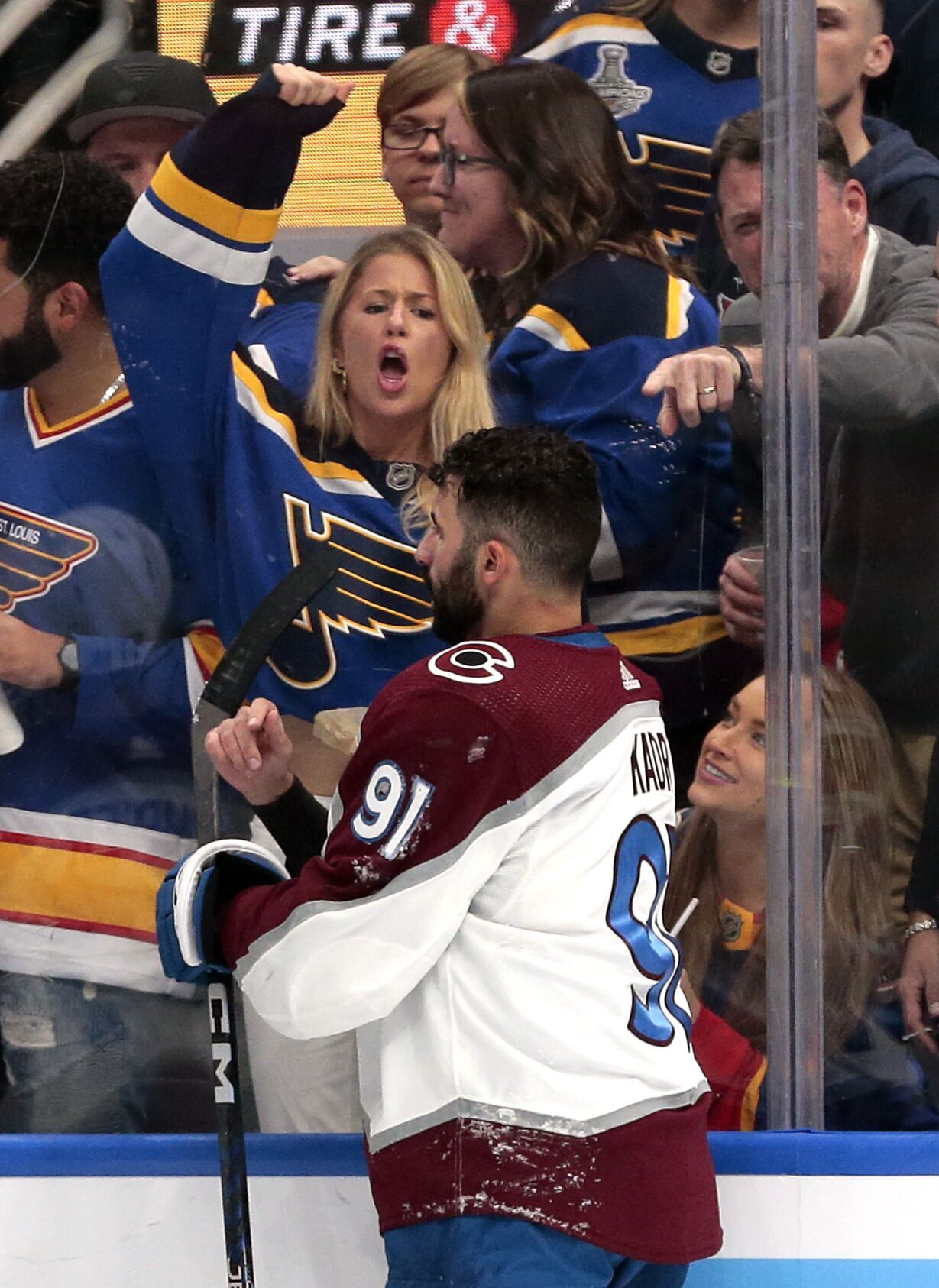Blues host Avalanche in Game 4